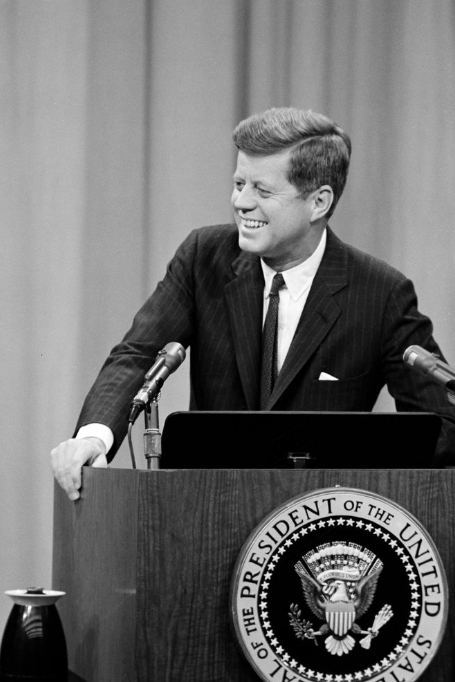 O fascínio contínuo da América com o assassinato de JFK 60 anos depois