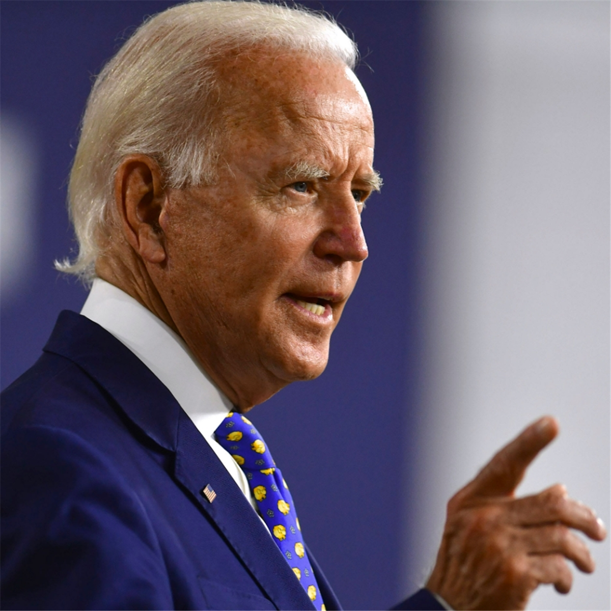 Joe Biden vai 'permitir que a Ucrânia use mísseis de longo alcance americanos dentro da Rússia pela primeira vez'