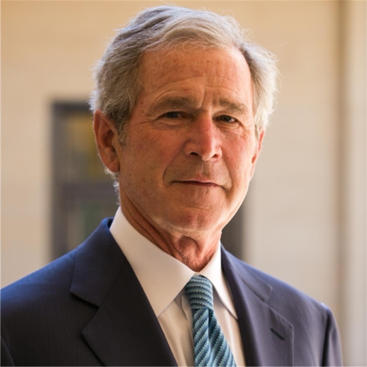 George W. Bush comandou o país em um momento de grande desafio e mudança.